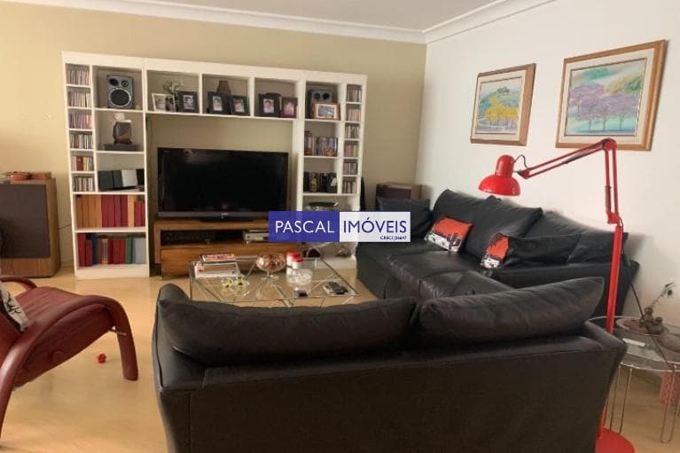 Apartamento em Campo Belo