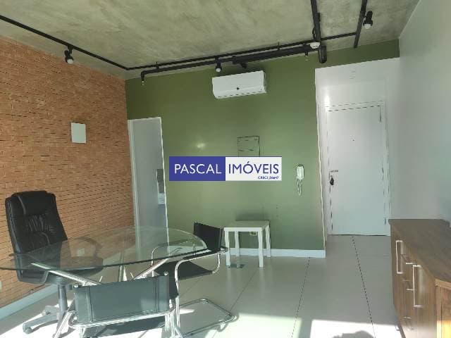 Salas/Conjuntos em Centro