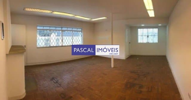 Casa comercial em Campo Belo