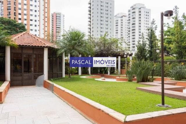Apartamento em Moema