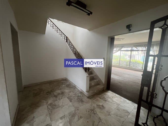 Casa comercial em Jardim América