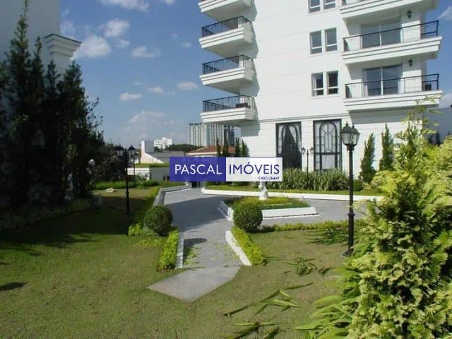 Apartamento em Campo Belo