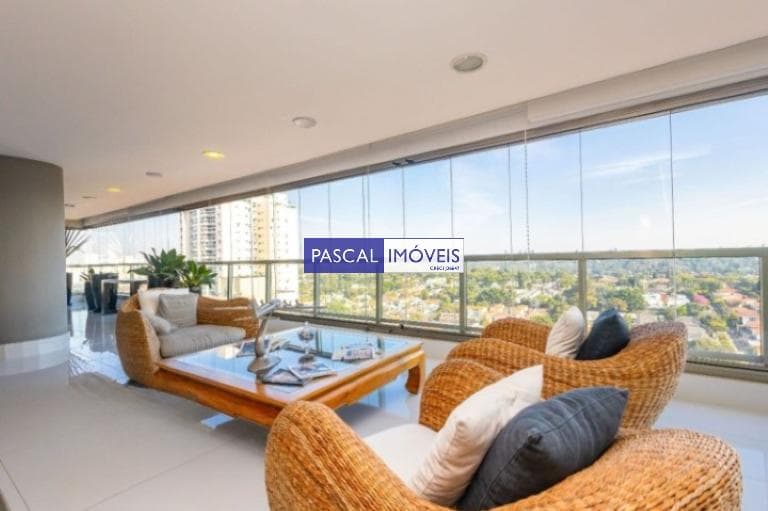 Apartamento em Campo Belo