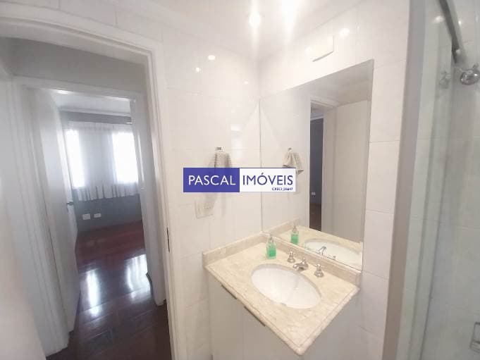 Apartamento em Vila Olímpia