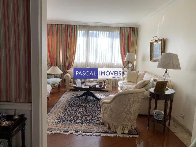Apartamento em Itaim Bibi