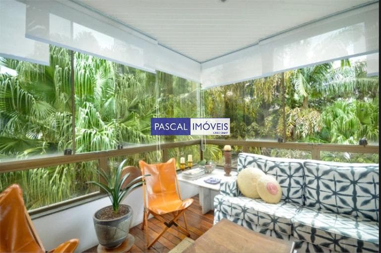 Apartamento em Moema