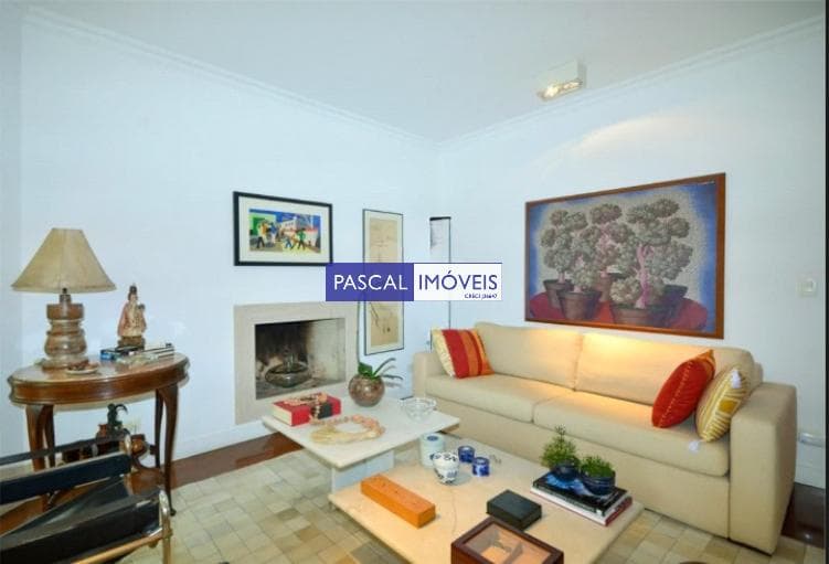 Apartamento em Moema
