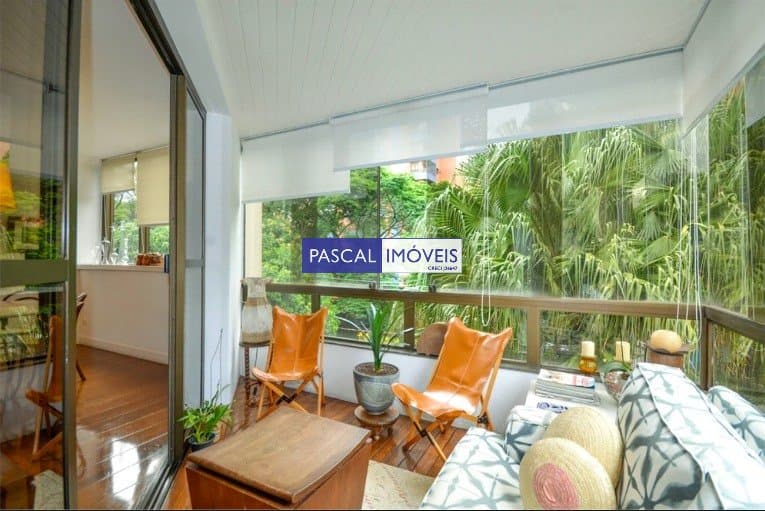 Apartamento em Moema