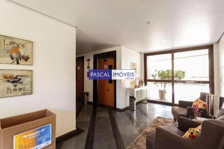 Apartamento em Moema