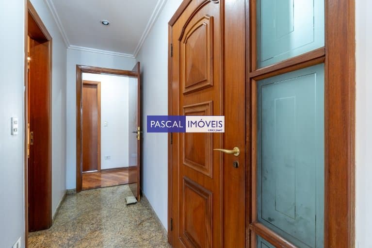 Apartamento em Campo Belo