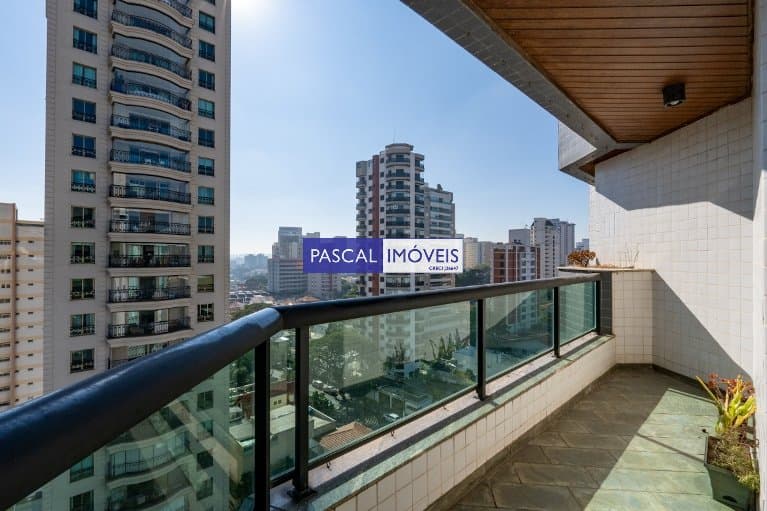 Apartamento em Campo Belo