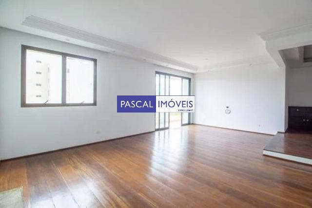 Apartamento em Campo Belo
