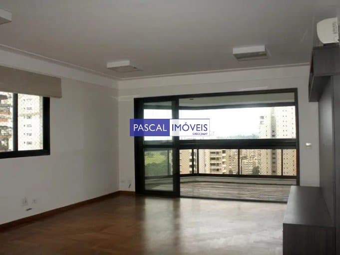 Apartamento em Panamby