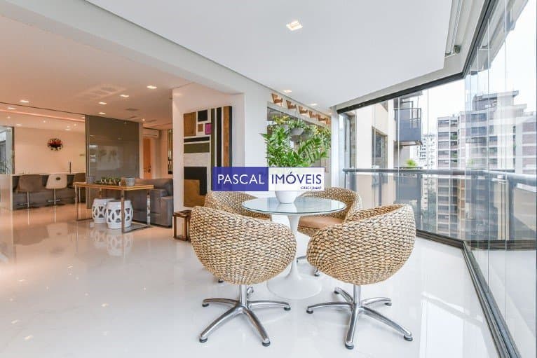 Apartamento em Vila Nova Conceição