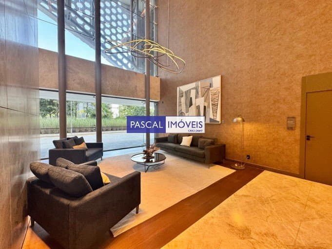 Apartamento em Real Parque