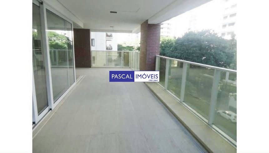 Apartamento em Campo Belo