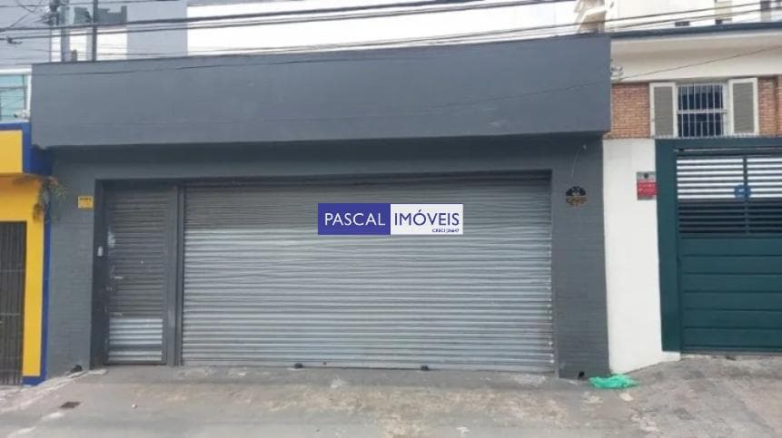 Casa comercial em Campo Belo