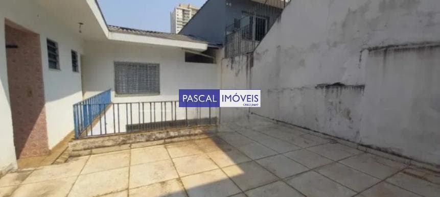 Casa comercial em Campo Belo