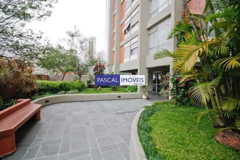Apartamento em Campo Belo