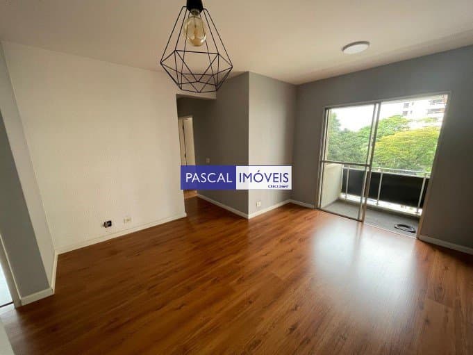 Apartamento em Campo Belo