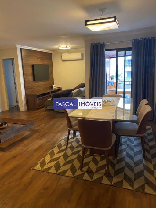 Apartamento em Moema