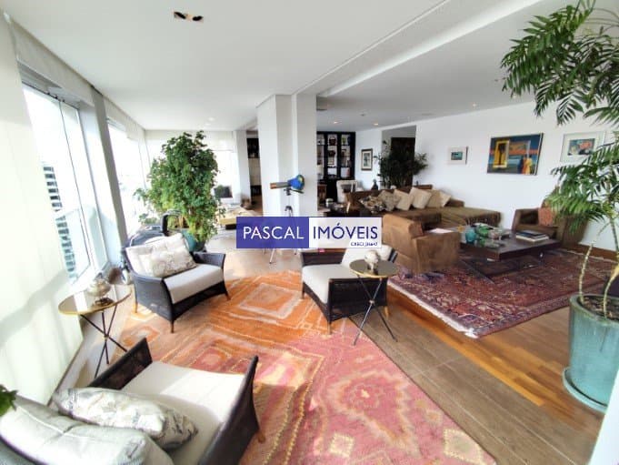Apartamento em Campo Belo