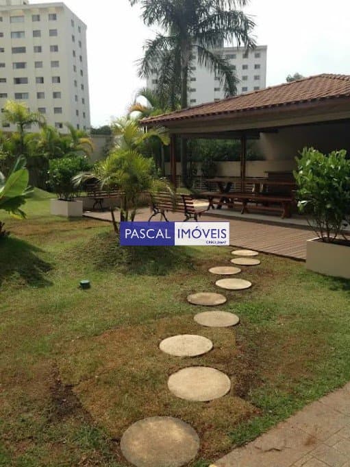 Apartamento em Campo Belo