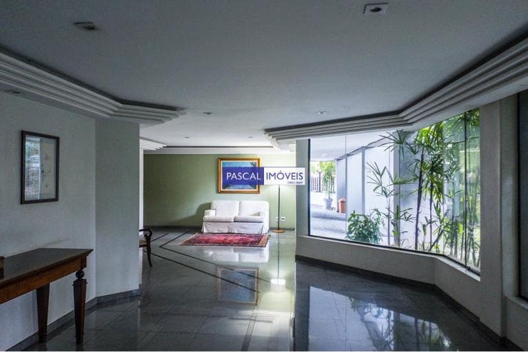 Apartamento em Moema