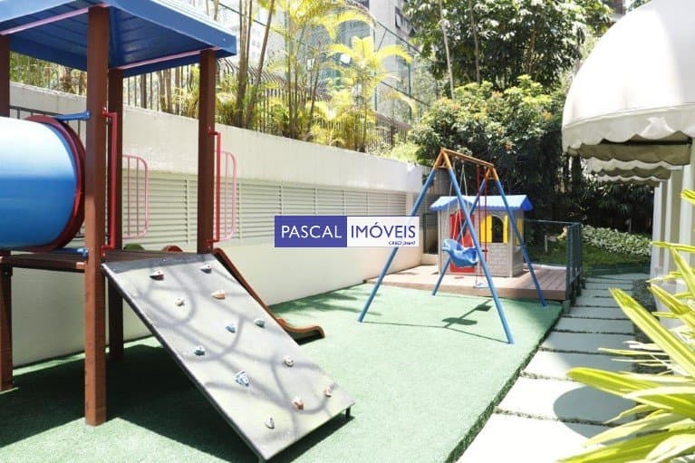 Apartamento em Moema