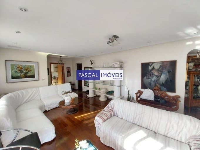 Apartamento em Moema