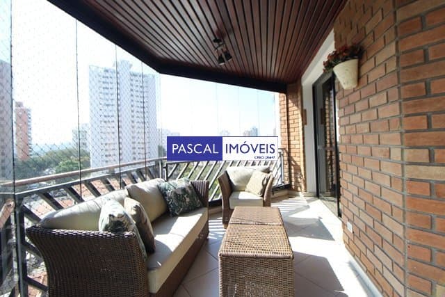 Apartamento em Campo Belo
