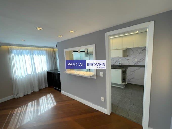 Apartamento em Campo Belo