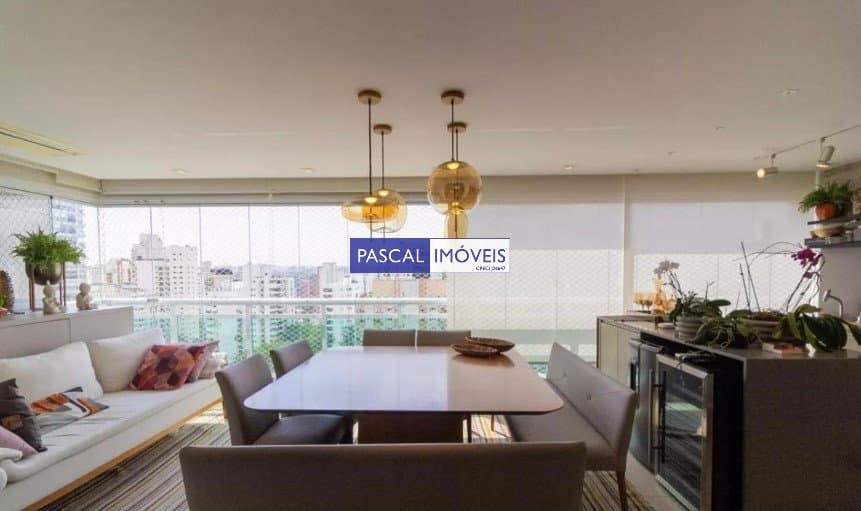 Apartamento em Campo Belo