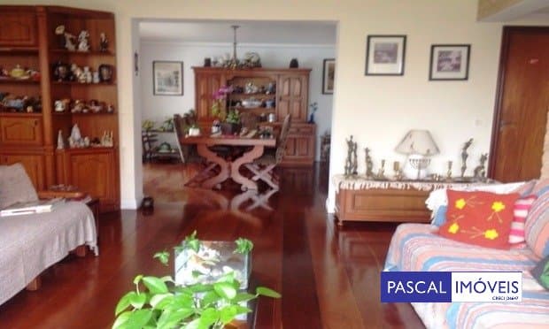 Apartamento em Campo Belo