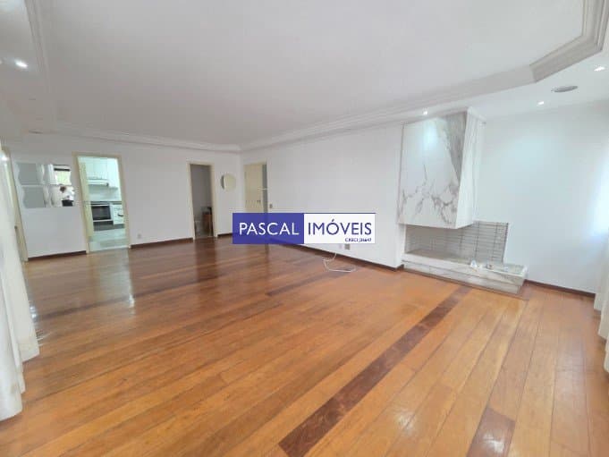 Apartamento em Moema