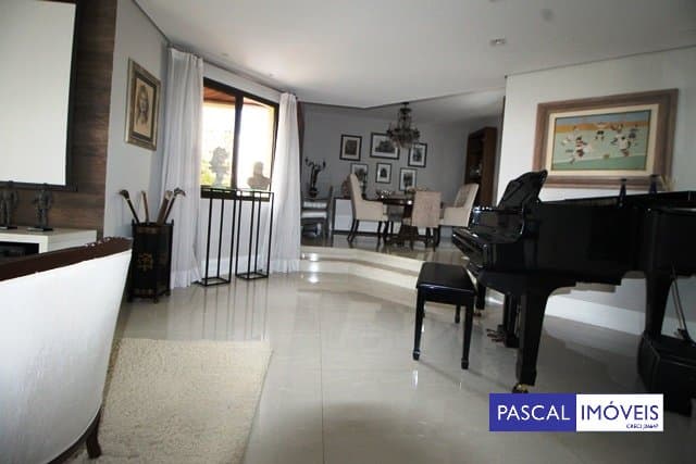 Apartamento em Campo Belo