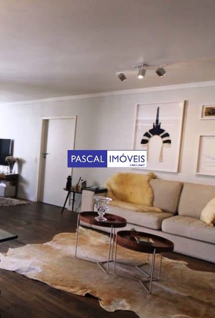 Apartamento em Campo Belo