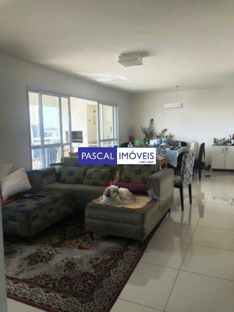 Apartamento em Campo Belo