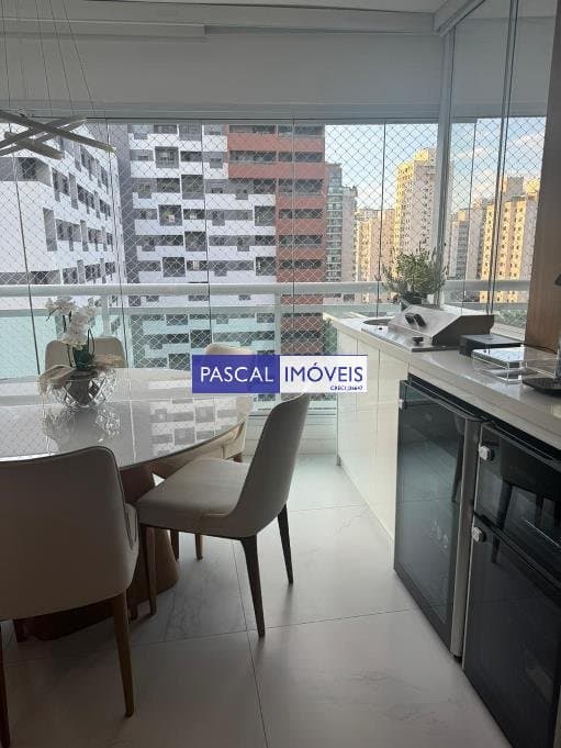 Apartamento em Vila Olímpia
