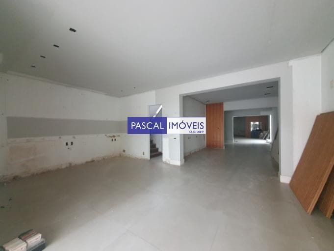 Casa comercial em Moema