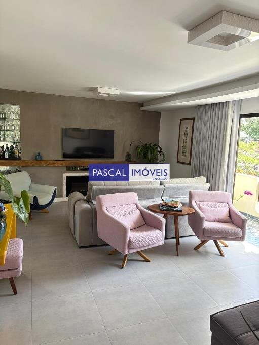 Apartamento em Moema