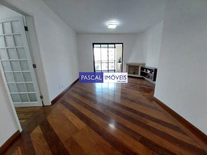 Apartamento em Campo Belo