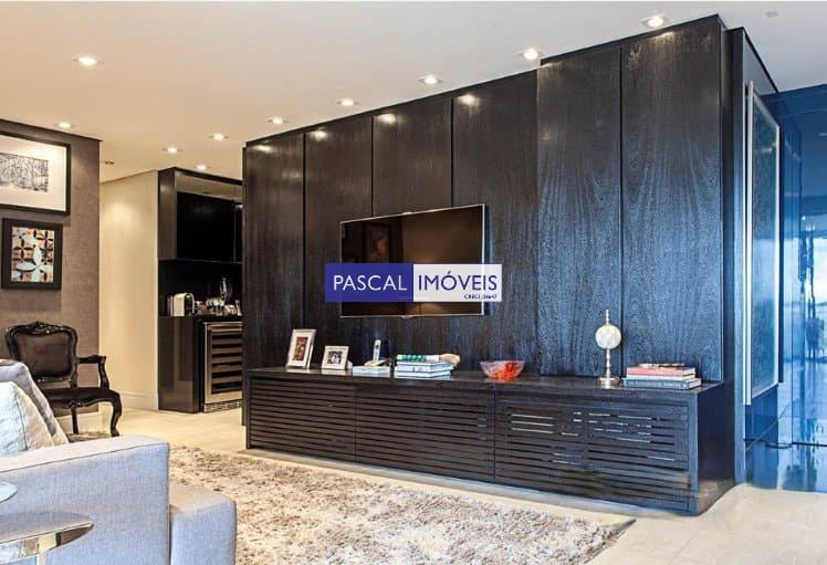 Apartamento em Cambuci