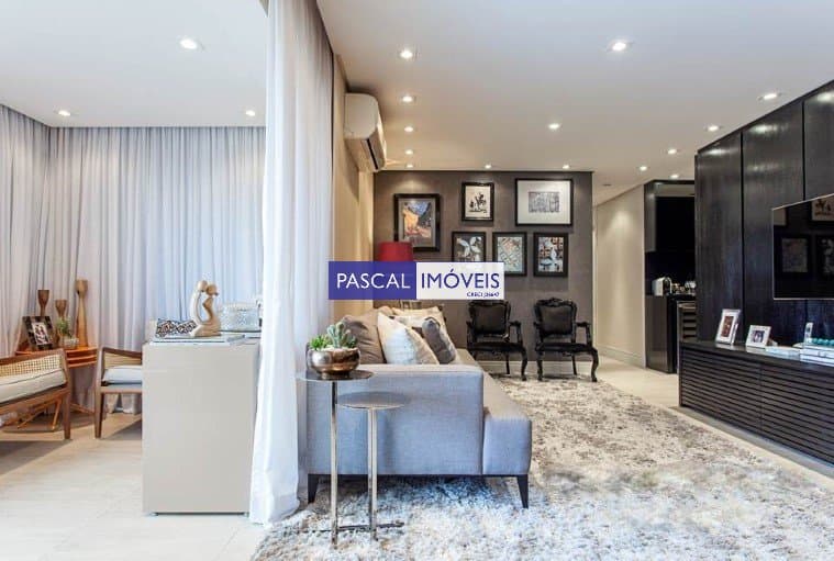 Apartamento em Cambuci