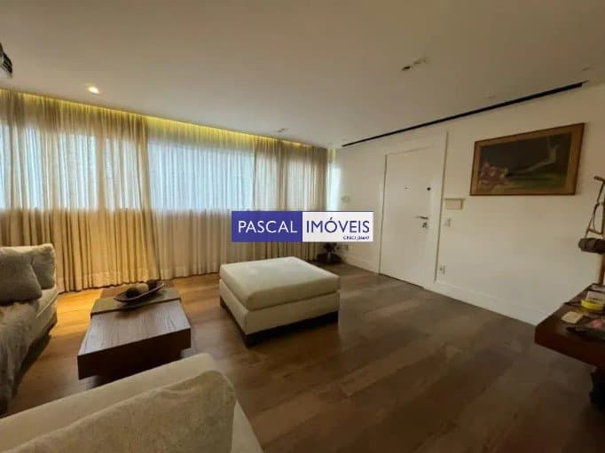 Apartamento em Jardins