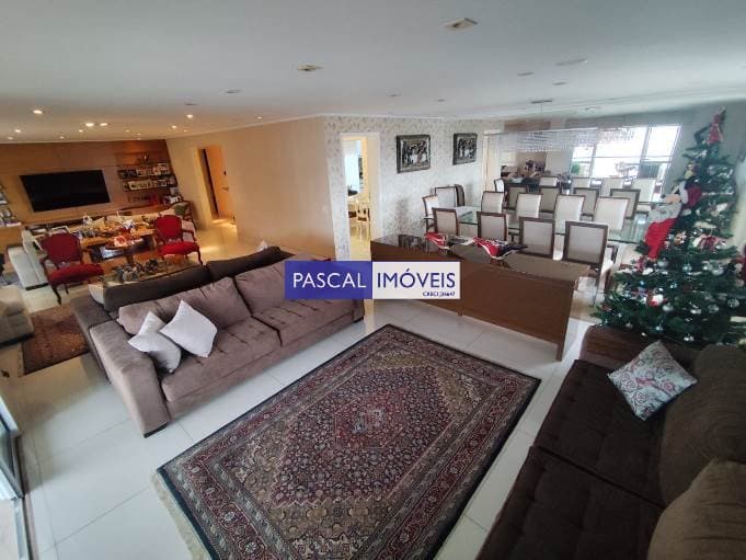 Apartamento em Campo Belo