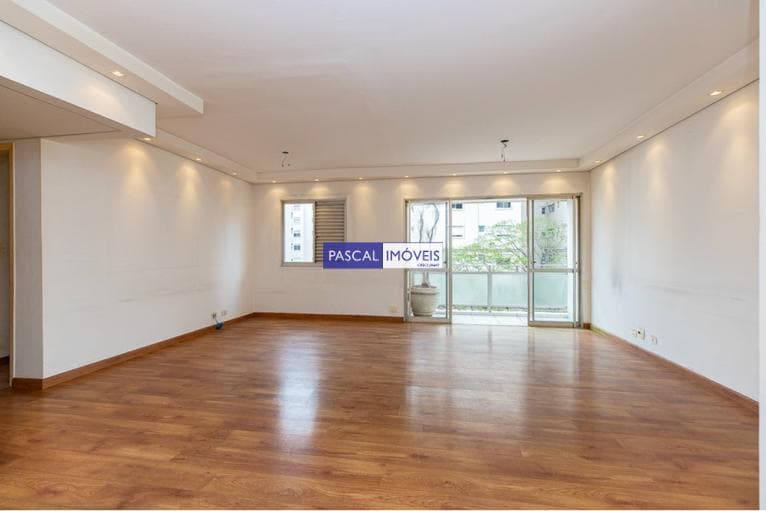 Apartamento em Campo Belo