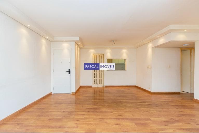 Apartamento em Campo Belo