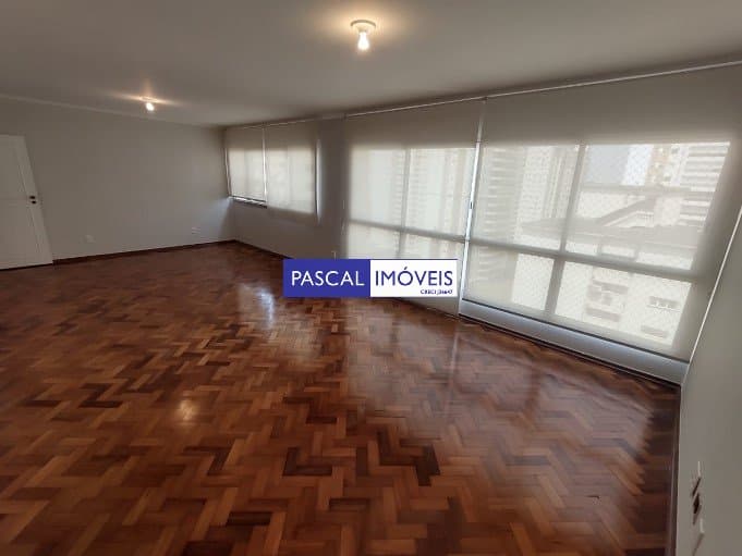 Apartamento em Campo Belo