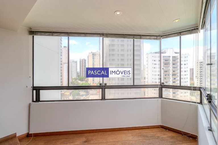 Apartamento em Campo Belo